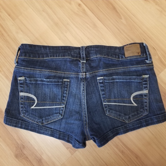 AE Shorts - Picture 2 of 2